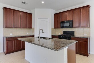 2912 Cotton Gin Dr in Round Rock, TX - Building Photo - Building Photo