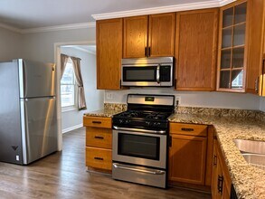 905 Brentwood Dr in Joliet, IL - Foto de edificio - Building Photo