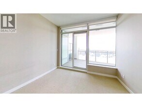 4508 Hazel St in Burnaby, BC - Building Photo - Building Photo