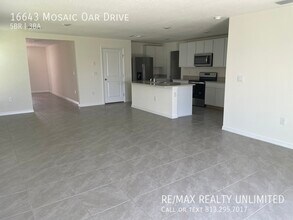 16643 Mosaic Oar Dr in Wimauma, FL - Building Photo - Building Photo