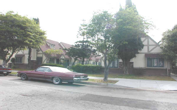 3956-3960 Crenshaw Blvd in Los Angeles, CA - Foto de edificio