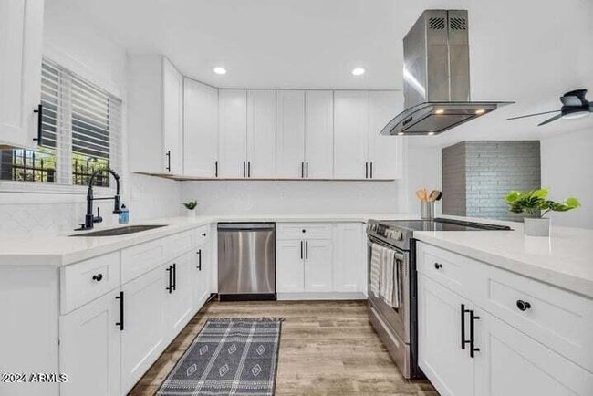 property at 1734 E Laguna Dr