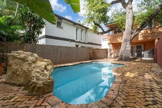 3060 Matilda St in Miami, FL - Building Photo - Building Photo