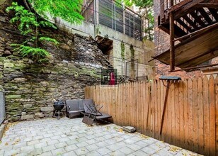 W 97TH ST. in New York, NY - Foto de edificio - Building Photo