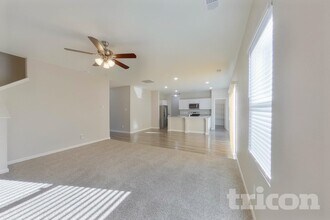 2528 Granite Pass in Glenn Heights, TX - Foto de edificio - Building Photo