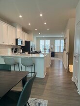 6300 Cleburne Ct, Unit Townes at LOSO in Charlotte, NC - Foto de edificio - Building Photo