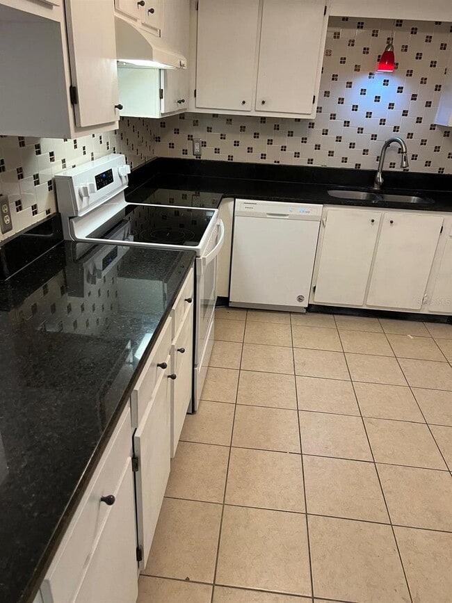 9903 Turf Way in Orlando, FL - Building Photo - Building Photo