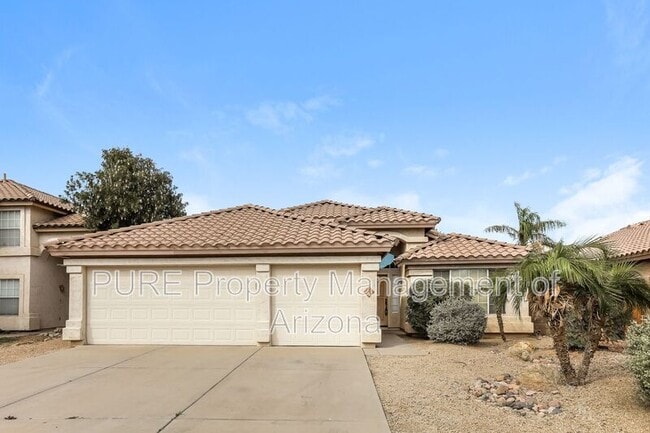 property at 624 W Douglas Ave