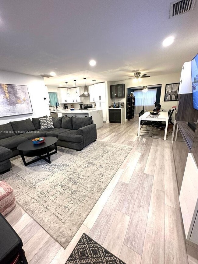 property at 2751 SW 4th Ct