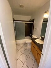 836 Illinois Ave in Los Banos, CA - Building Photo - Building Photo