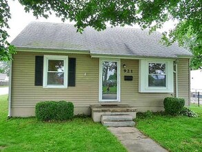 921 Booth Ave in Owensboro, KY - Building Photo - Building Photo