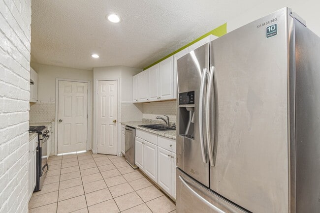 property at 12054 Plumpoint Dr