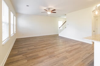 1132 River Rd in Hanahan, SC - Building Photo - Building Photo