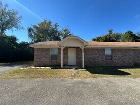 206 Memory Ln in Whitehouse, TX - Building Photo