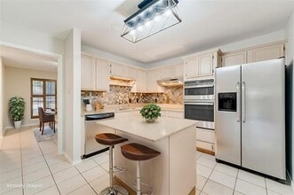 424 Caviness Dr in Grapevine, TX - Building Photo - Building Photo