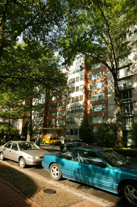 Claridge House in Washington, DC - Foto de edificio