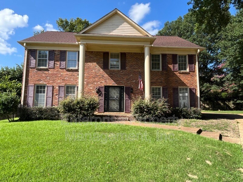 7000 Loddon Cove in Memphis, TN - Building Photo