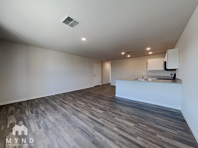 246 S Picacho Heights Rd in Eloy, AZ - Building Photo - Building Photo