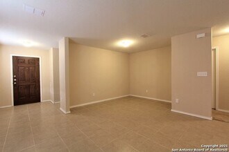 11742 Silver Sky in San Antonio, TX - Building Photo - Building Photo