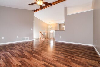 4784 Orangeburg Dr in Columbus, OH - Foto de edificio - Building Photo