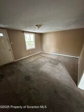 704 Hazle St in Wilkes-Barre, PA - Building Photo - Building Photo