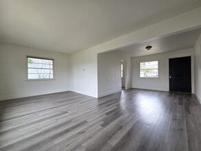 718 E 4th Ave in Escondido, CA - Building Photo - Building Photo