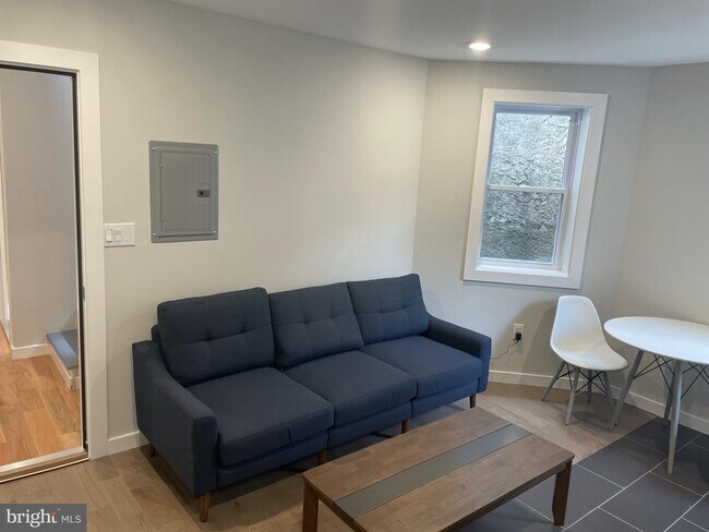 332 N 62nd St-Unit -3 in Philadelphia, PA - Building Photo - Building Photo
