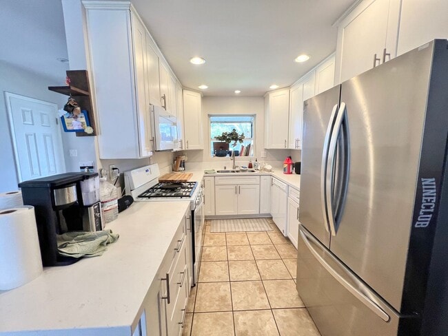 property at 1315 Stevely Ave