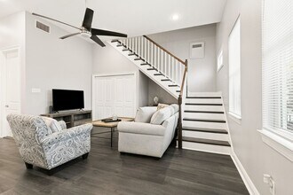 2133 Dumaine St in New Orleans, LA - Foto de edificio - Building Photo