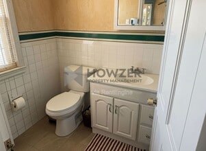 18 Crescent Dr in Barnstable, MA - Building Photo - Building Photo