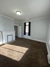 1227 E Chestnut St in Lancaster, OH - Building Photo - Building Photo