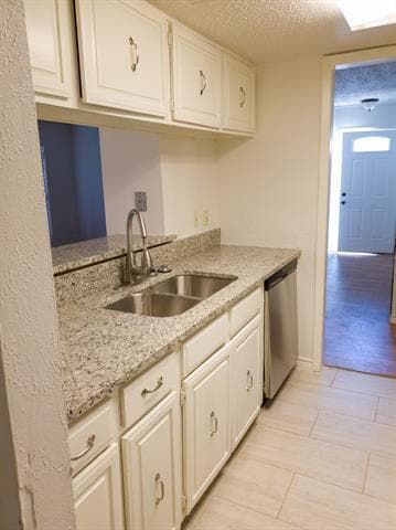 8560 Park Ln in Dallas, TX - Building Photo - Building Photo