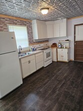 1055 6th St in West Plains, MO - Building Photo - Building Photo