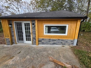 7356 Old Cox Pike in Bon Aqua, TN - Building Photo - Building Photo