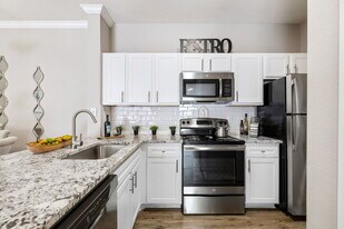 Sonterra  Apartment Homes in Austin, TX - Building Photo
