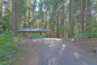 6440 Zircon Dr in Pollock Pines, CA - Building Photo - Building Photo