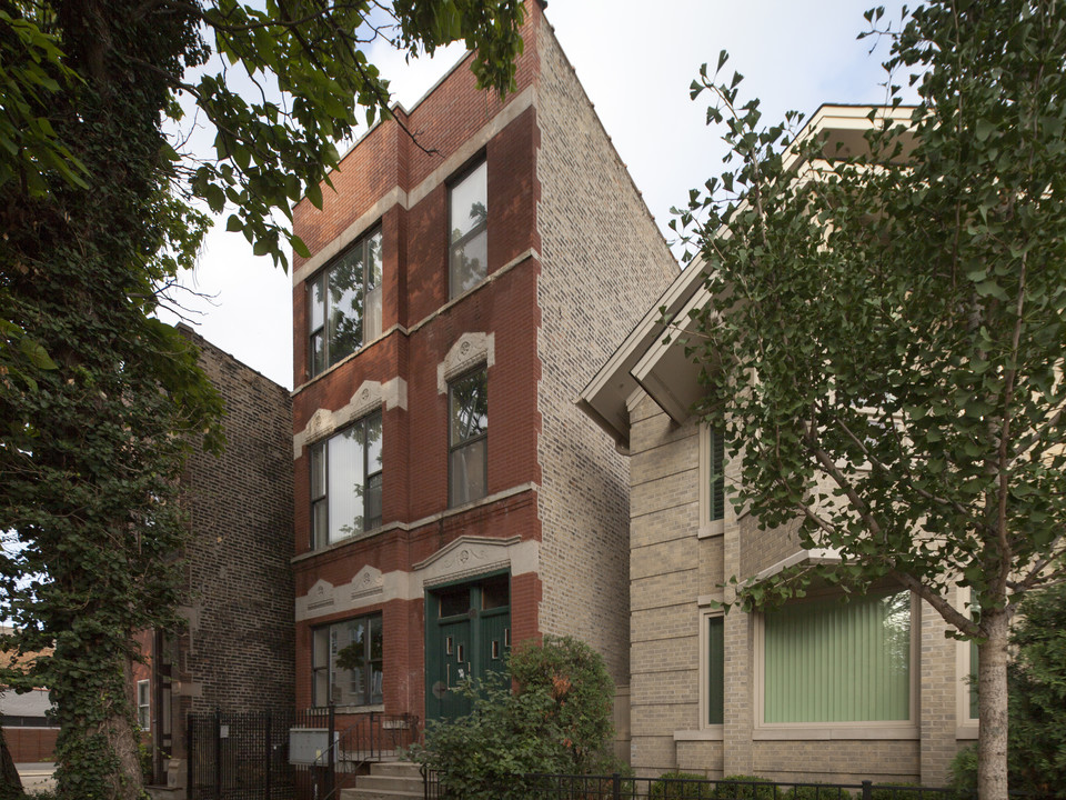 1851 N Hoyne Ave in Chicago, IL - Building Photo