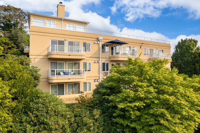 SIGNATURE PLACE in Seattle, WA - Foto de edificio - Building Photo