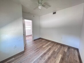2309 Leon Ave in Sarasota, FL - Foto de edificio - Building Photo