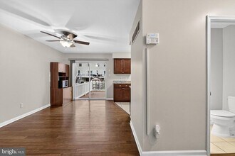 613 Candlestick Ln in Newark, DE - Foto de edificio - Building Photo