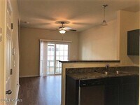 136 Waterstone Ln photo'