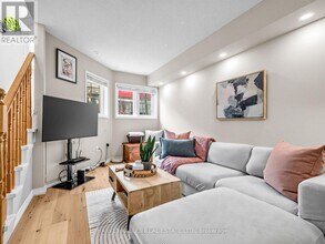 30 Merchant Ln in Toronto, ON - Building Photo - Building Photo