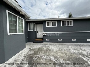 738 San Simeon St in Sunnyvale, CA - Building Photo - Building Photo