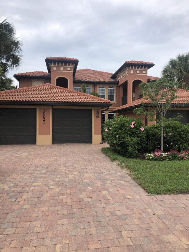 property at 10021 Heather Ln