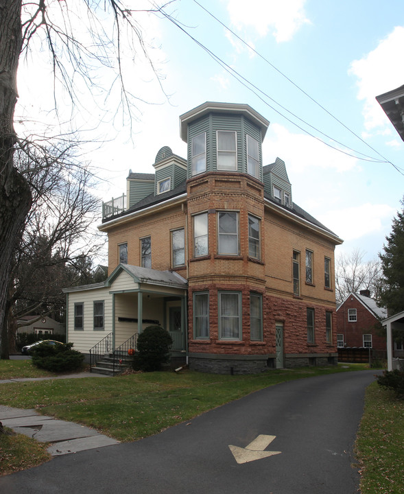 177 Fair St in Kingston, NY - Building Photo