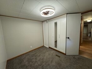 66090 Wolfs Den Rd in Cambridge, OH - Building Photo - Building Photo