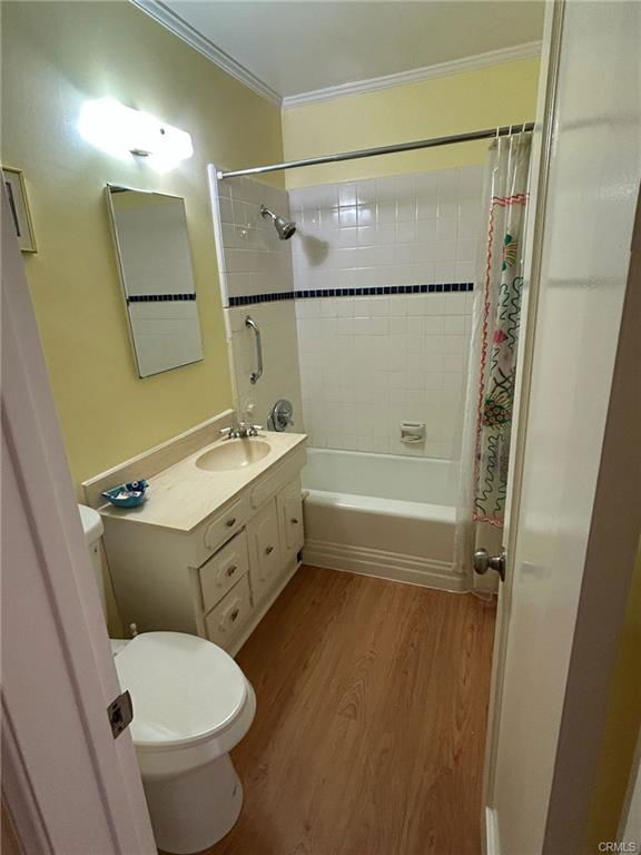 property at 813 Muskingum Ave