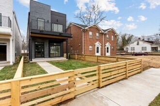 1727 Nassau St in Nashville, TN - Building Photo - Building Photo
