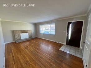 860 Havendale Dr in Columbus, OH - Building Photo - Building Photo
