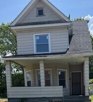 15414 Calcutta Ave in Cleveland, OH - Building Photo